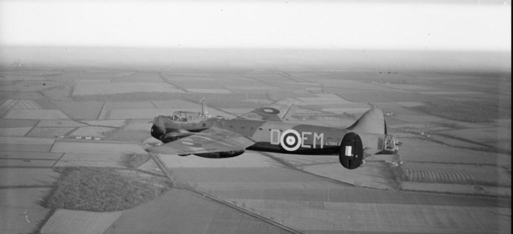 AVRO Manchester Mk I L7284 EM-D of No 207 Squadron RAF